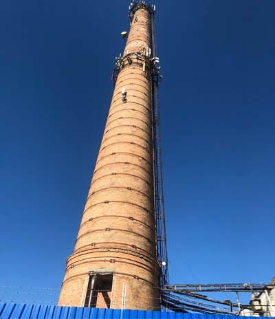 Димохідна труба в печі-інсинераторі СР-1000 у Львові